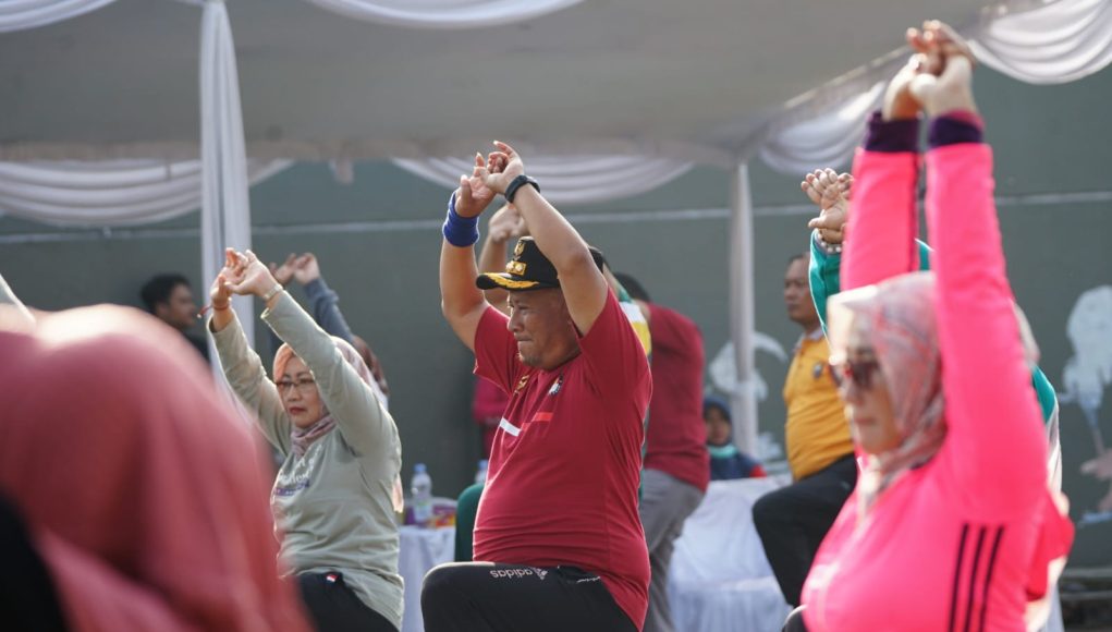 Jelang Pesta Demokrasi, Pj Bupati Senam Bersama Petugas Pemilu