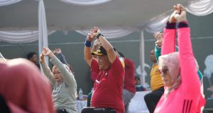 Jelang Pesta Demokrasi, Pj Bupati Senam Bersama Petugas Pemilu