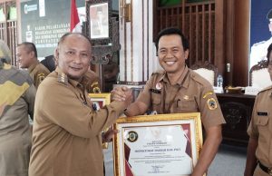 Pj Bupati Tekankan Penyerapan Tenaga Kerja Jadi Solusi Penanganan Kemiskinan Ekstrem