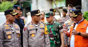 Bersama Kapolda dan Pangdam Henggar Kunjungi Wilayah Terdampak Banjir