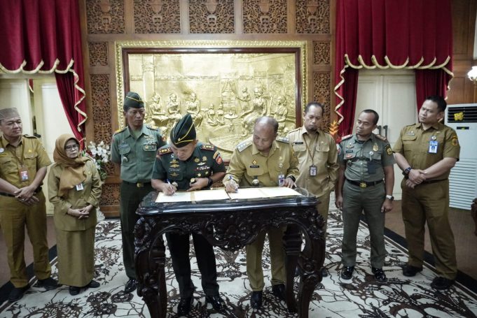 Pemkab Pati dan Korem 073/ Makutarama Tandatangani NPHD Alokasi Anggaran Pilkada 2024
