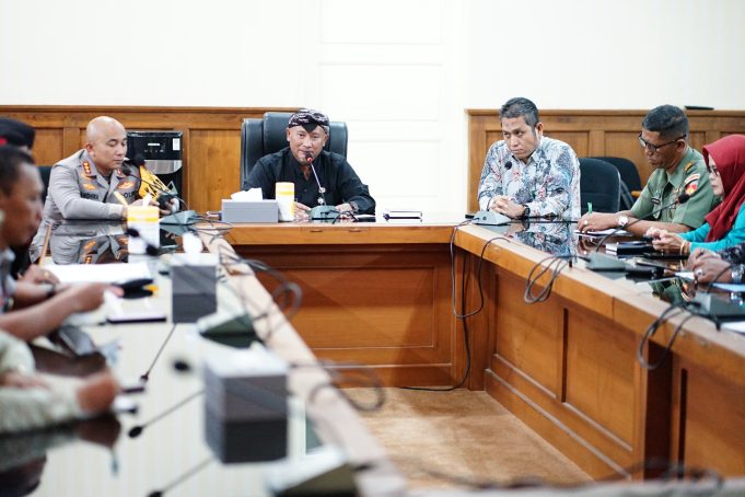 Pemkab Pati Gelar Rakor Penetapan Status Tanggap Darurat Akibat Sebagian Wilayahnya Tergenang Banjir