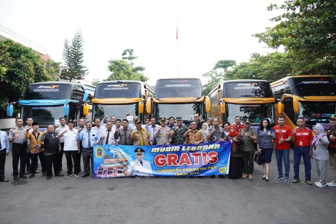 Pemkab Pati Kembali Mengadakan Mudik Gratis 2024,Pj Bupati Iku Menghadiri Pelepasan Bus