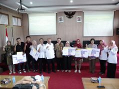 Buruh Tani Tembakau dan Buruh Pabrik Rokok Terima Bantuan DBHCHT