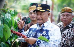 Pj. Bupati Pati Buka Tradisi Wiwit Panen Kopi Robusta Jollong