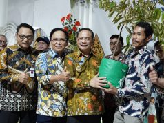 Sudewo Sukses Yakinkan BUMN Sumbangkan Ribuan Bibit Durian Premium ke Kelompok Tani Kecamatan Gunungwungkal