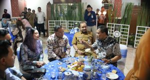 Bupati Soroti Pentingnya Hubungan Informal Antara Pemprov dengan Pemkab/Pemkot dalam Penyelesaian Berbagai Masalah