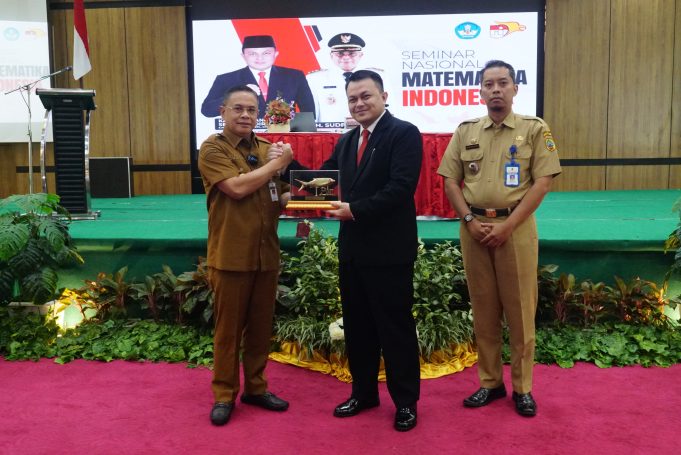 Buka Seminar Nasional Matematika Indonesia, Bupati Pati Beberkan Rencananya Berikan Bantuan Kesejahteraan Guru PAUD dan TK