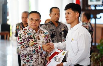 Serahkan SK CPNS, Bupati Pati Berikan Pesan Soal Pelayanan Publik yang Profesional dan Responsif