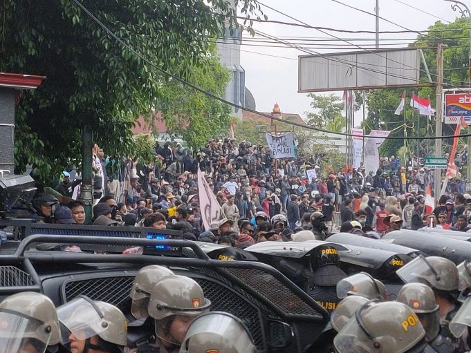 Buntut Aksi Demo 13 Agustus, DPRD Kab Pati Makzulkan Sudewo Lewat Hak Angket