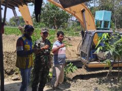Bersama Pemdes Kuangsan Koramil 02/Kaliori Normalisasi Sungai Sepanjang 1,5 Km Sambut HUT TNI ke-80
