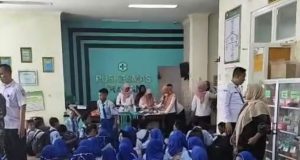 Diduga Keracunan MBG Puluhan Siswa SMPN 1 Kragan Masuk Ke Puskesmas Kragan
