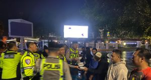 RAMADHAN 1447 H, SATLANTAS POLRESTA PATI AJAK MASYARAKAT SAHUR ON THE ROAD