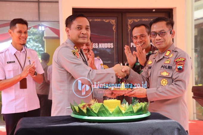 Resmi Berubah, Polsek Kudus Kota Kini Menjadi Polsek Kudus, Kapolres Tekankan Disiplin dan Integritas
