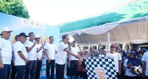 Diikuti 1500 Guru Dan Tendik, Plt. Bupati Pati Buka Jalan Santai Hardiknas 2026