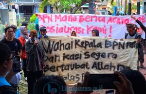 Warga Doropayung Demo di BPN Pati, Tolak Penggusuran Rumah untuk Kopdes