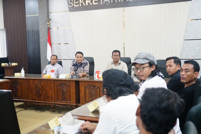 Plt Bupati Pati Risma Ardhi Chandra Buka Dialog, AMPB Tuntut pajak UMKM Dibatalkan