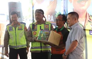 Polantas Menyapa di Jepara, Jenderal Polisi Duduk Satu Meja dengan Driver Ojol