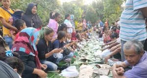 Masih Menjaga Tradisi, Tahun Baru Hijriyah Warga Ds. Gerit Barikan Dipersimpangan Jalan