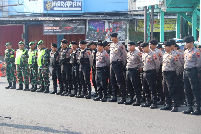 Tak Mau Ada Konvoi Kelulusan, 200 Aparat Gabungan Turun ke Jalan di Kudus