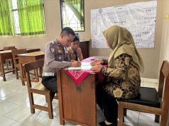 Yatim Piatu, Nafis Ambil Rapor Didampingi Polisi, Kisahnya Bikin Haru Warga Kudus