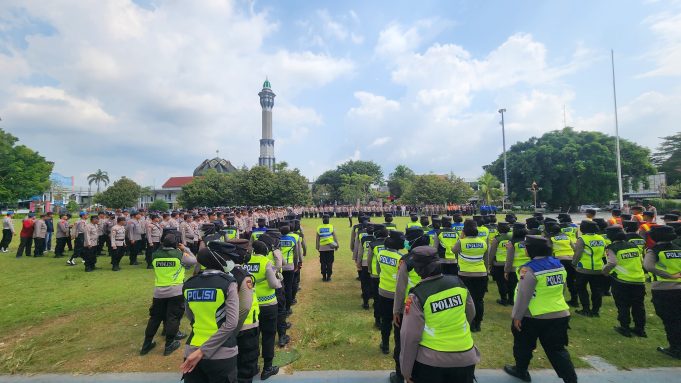 843 Persone Kepung Alun-Alun Pati, Polresta Pilih Dialog Saat Aksi BRIS Menggelar Unjuk Rasa