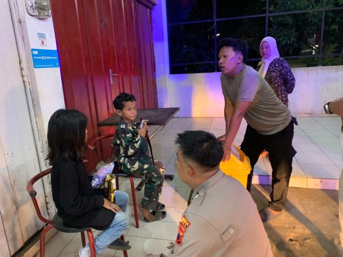 Tangis Sang Ibu Pecah! Dua Anak yang Hilang Ditemukan Berkat Live TikTok Polisi