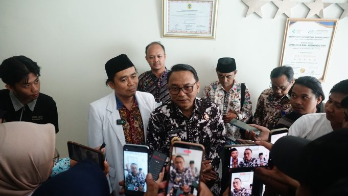 Plt Bupati Targetkan Pembenahan Layanan RSUD Soewondo, Direktur Baru Fokus Ruang Tunggu dan Parkir