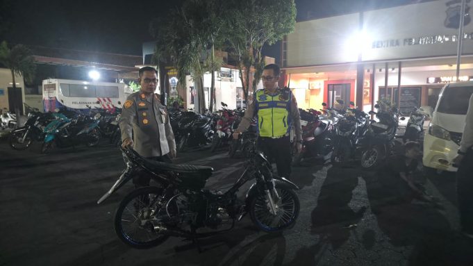 Operasi Dini Hari Gegerkan Kudus! 44 Motor Balap Liar Masuk Markas Polisi