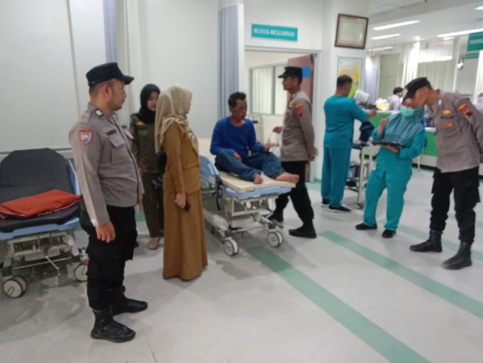 Bawa Sajam dan Mengamuk, ODGJ Berhasil Diamankan Polisi Tanpa Perlawanan