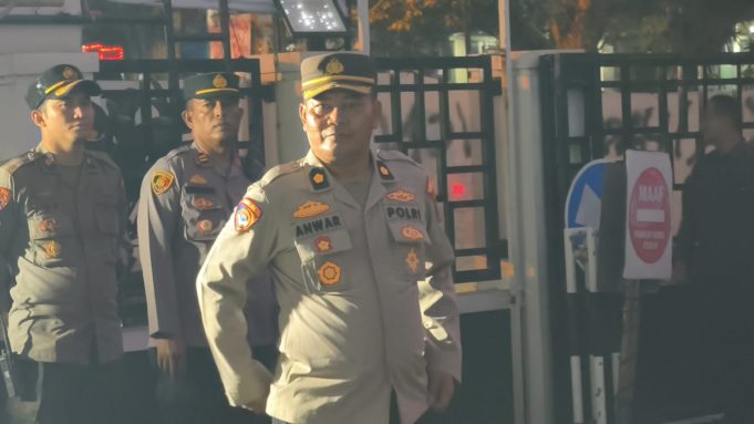Hari Ke-2 Pelayanan Aksi AMPB Berjalan Aman dan Tertib, Plh. Wakapolresta Pati Tegaskan Larangan Pembakaran Ban Saat Unjuk Rasa