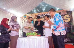 Chandra Resmikan Bedah Dua Rumah Tak Layak Huni di Sukoharjo