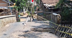Jembatan Perbatasan Kudus-Jepara Ambrol, Akses Warga Terganggu; Pemkab Usulkan Perbaikan Lewat Program Jembatan Garuda