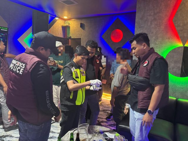 Kapolres Jepara Pimpin Razia Besar-besaran! Tempat Karaoke Disisir, Pengunjung hingga Pemandu Lagu Diperiksa dan Dites Urine