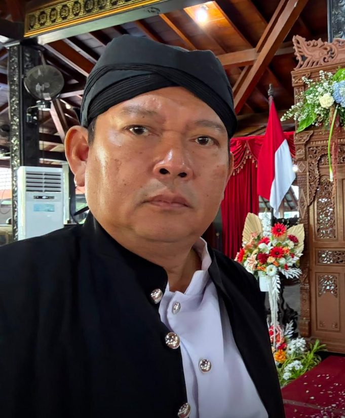 (Maaf), Simolakrum Wawuk vs Peradaban Topeng